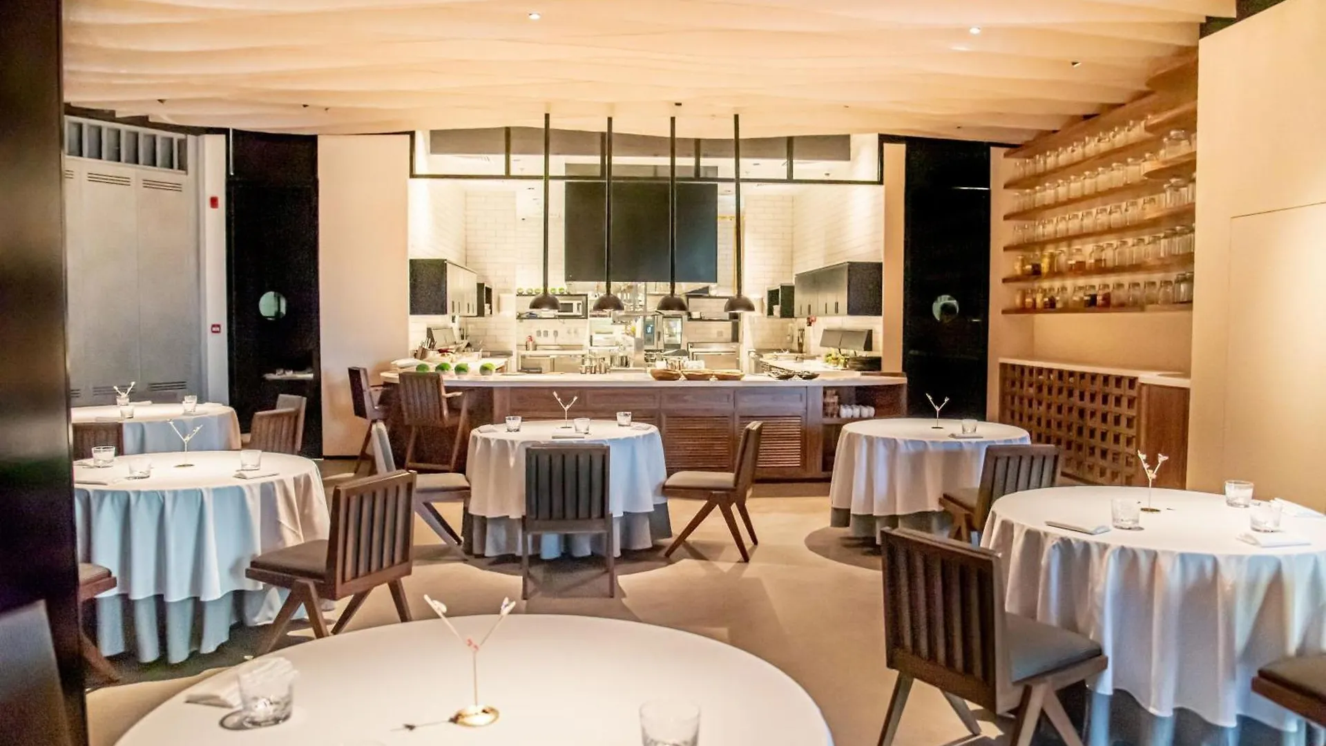 The St. Regis Dubai, The Palm Hotel 5*, Dubai