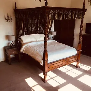 https://brass-castle-country-house-accommodation.yorkshirehotels.net