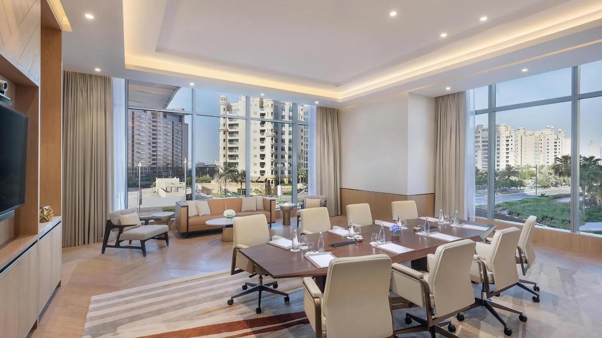 The St. Regis Dubai, The Palm Hotel Dubai