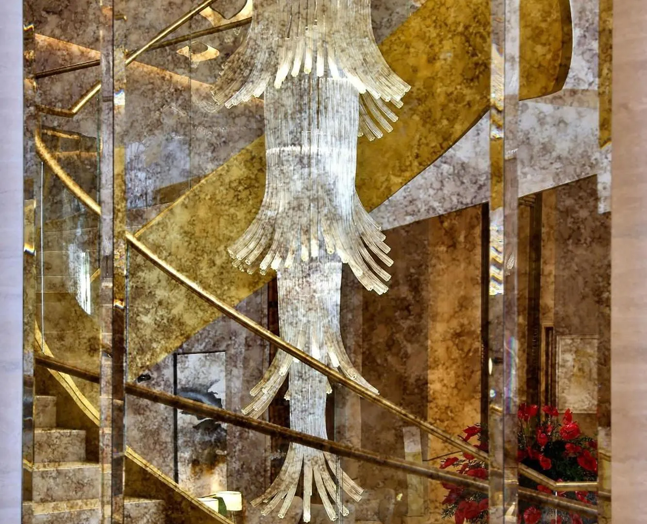 The St. Regis Dubai, The Palm Hotel